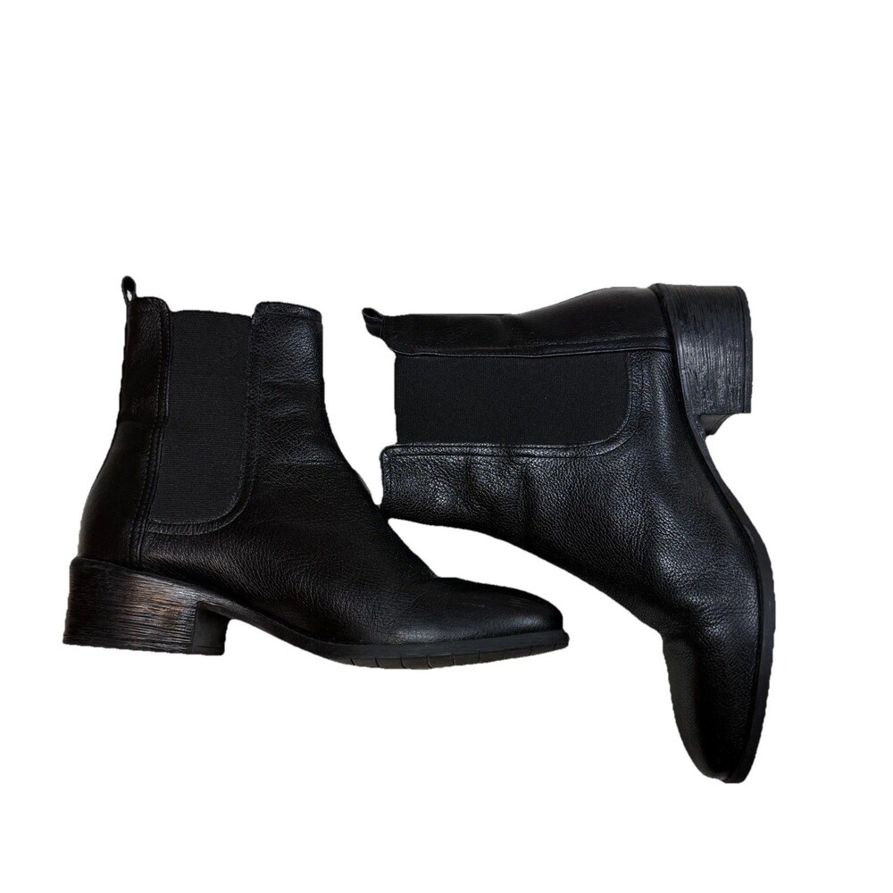Kenneth Cole Reaction Boots Womens Size 7.5 Black Salt Chelsea Ankle